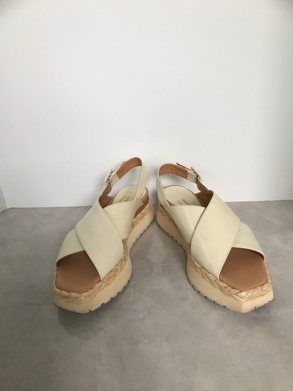 Paloma Barcelo Cream Cross‑Strap Platform Espadrille Sandals